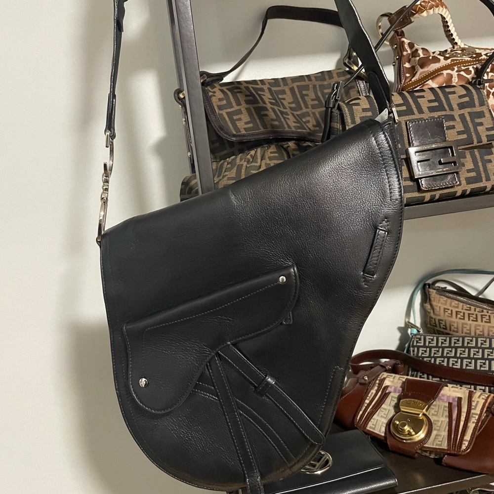 Dior Saddle Black Leather Bag - Picture 4 of 5